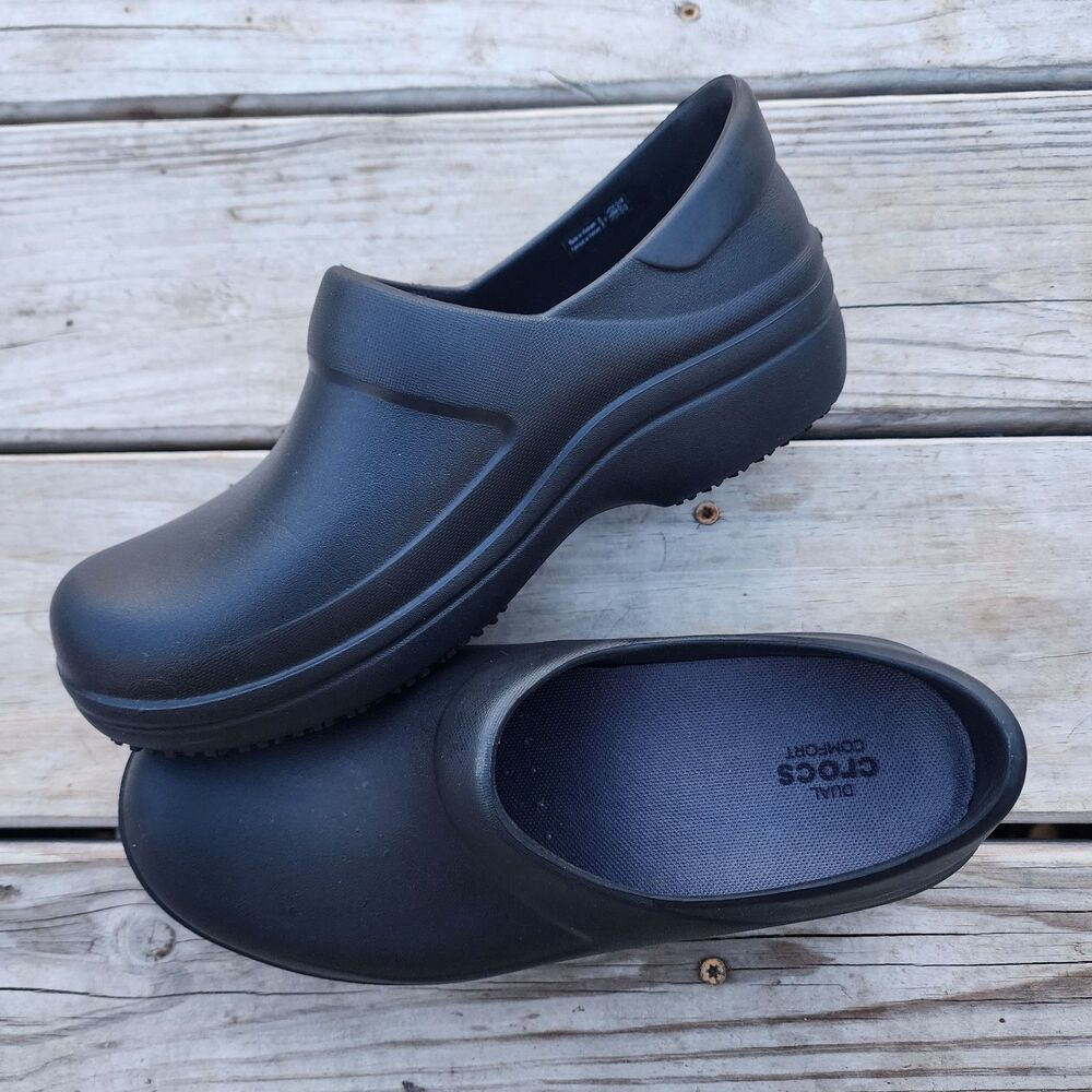 Crocs Dual Comfort Slip Resistant Shoes Black Size W 9